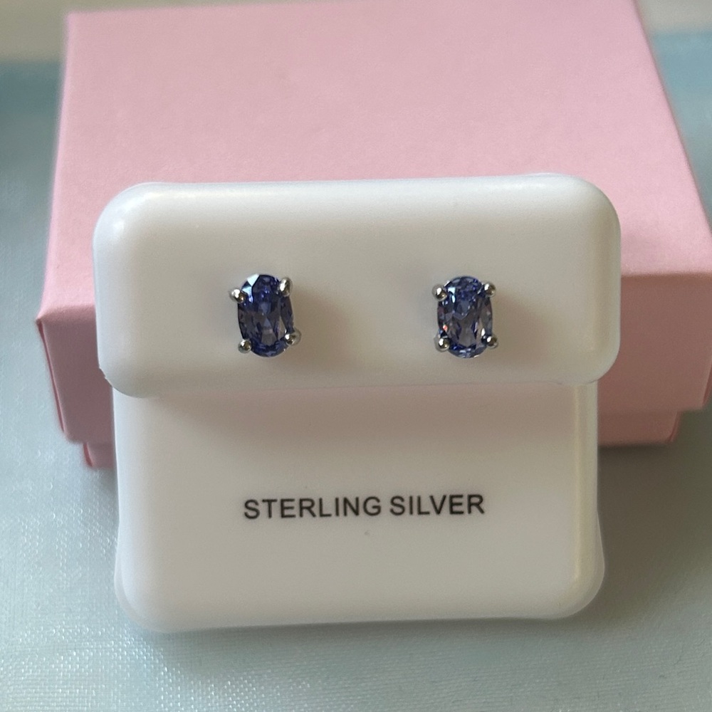Sterling Silver tanzanite‎ Stud Earrings
